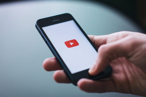 Praca przy filmach reklamowych