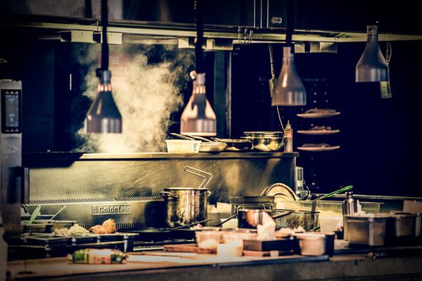 Użytkowanie urządzeń gastronomicznych.